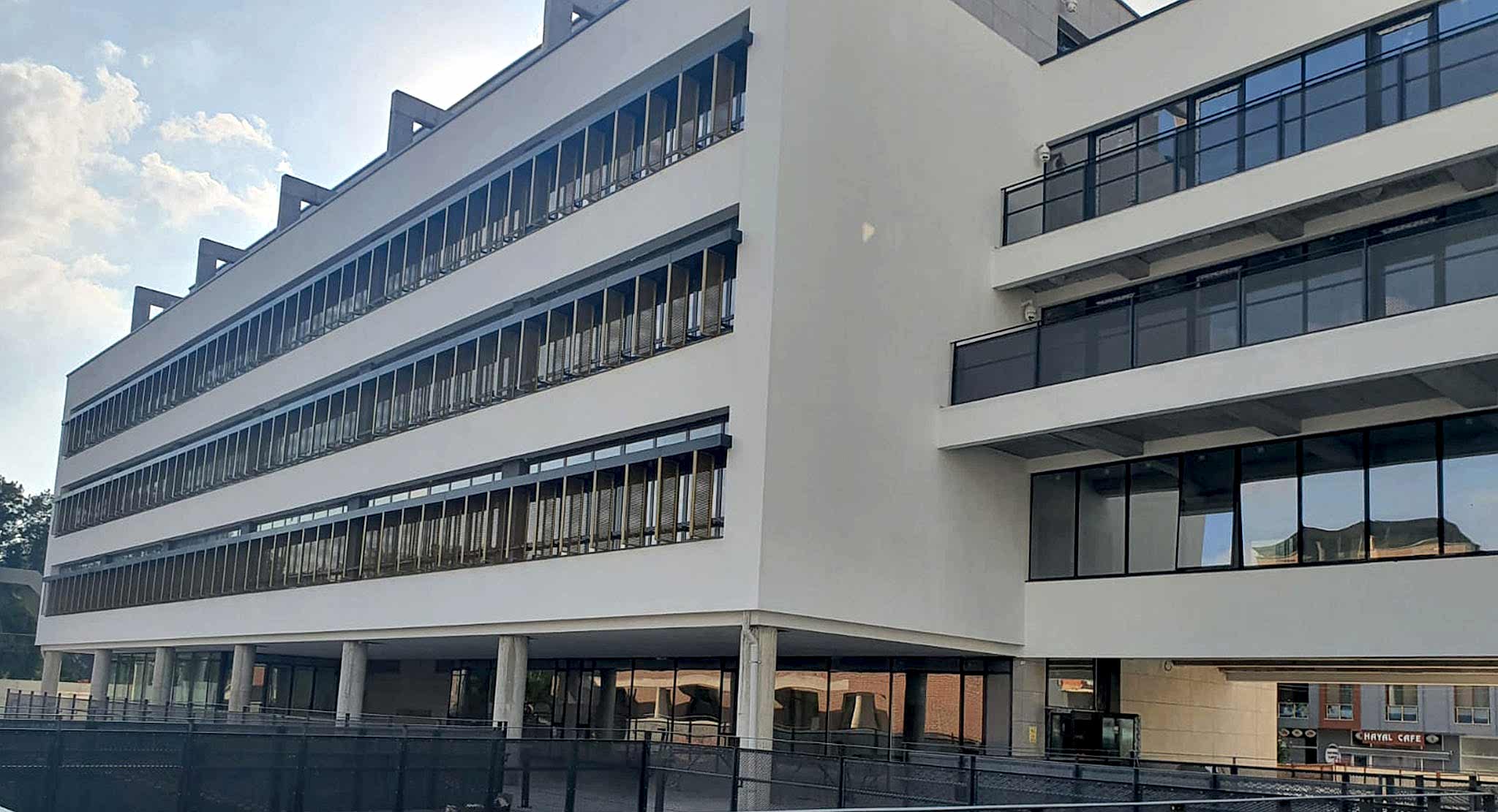 Milli Eğitim Vakfı Koleji